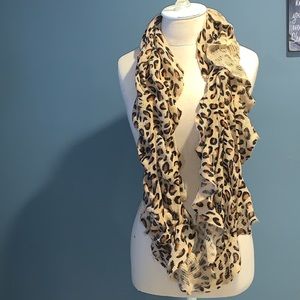 Leopard infinity scarf NWOT
